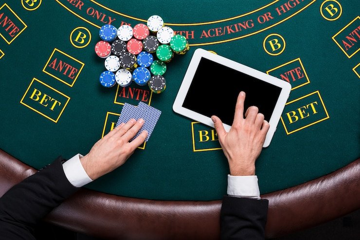 Antarmuka aplikasi mamakslot menampilkan permainan slot dan opsi login